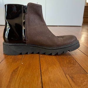 Md'e Leather and Patent Leather Brown Ankle Boot Size 40